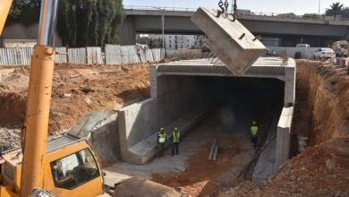 Photo of رخروخ يؤكد على ضرورة تسريع وتيرة الأشغال بمشاريع تطوير شبكة الطرقات بالجزائر العاصمة